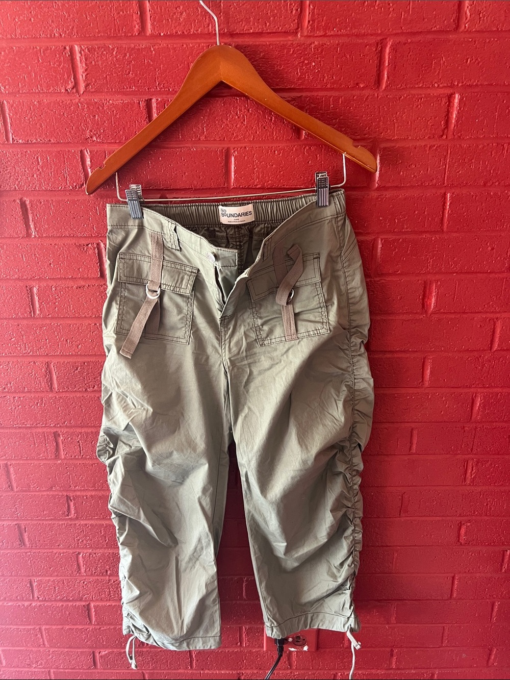 No Boundaries Womens Olive Cargo Capris with Ruched Sides